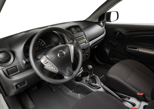  Interior del Nissan Versa 2015 - Lee Nissan
